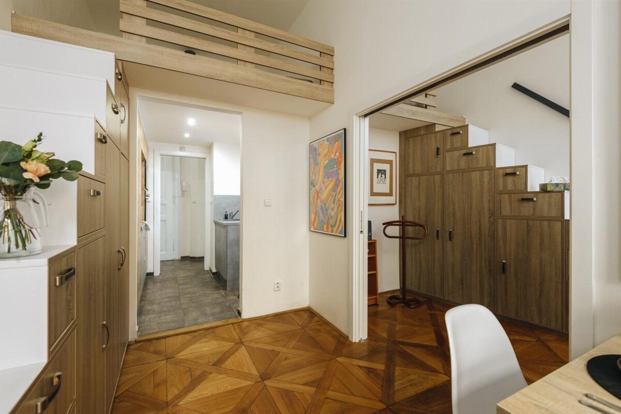 Cozy & Comfortable Apt Walking Anywhere You Want Sen 프라하 외부 사진