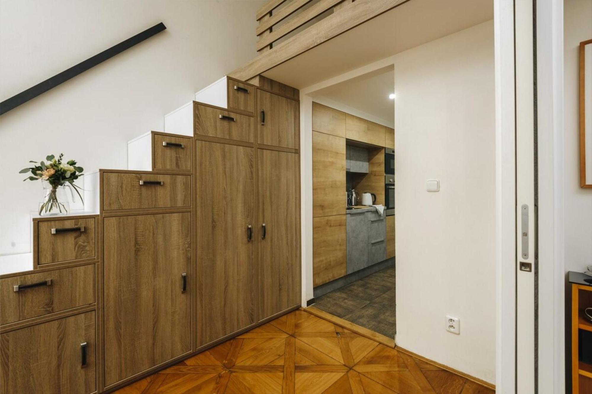 Cozy & Comfortable Apt Walking Anywhere You Want Sen 프라하 외부 사진